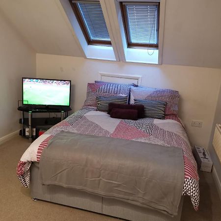 Unique Studio I - Private Studio With Ensuite Maidstone Buitenkant foto